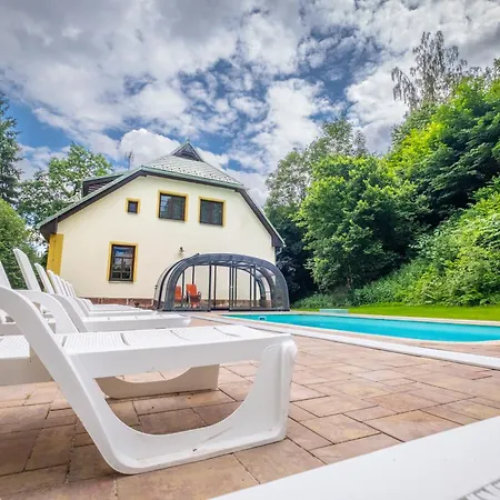Rudolfuv Dvur Villa