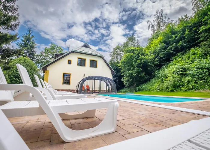 Rudolfuv Dvur Villa