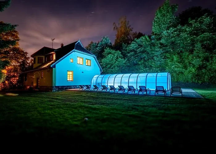 Rudolfuv Dvur Villa *